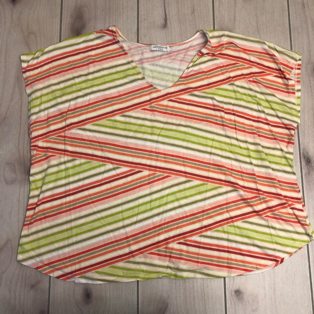 ✅ Striped top